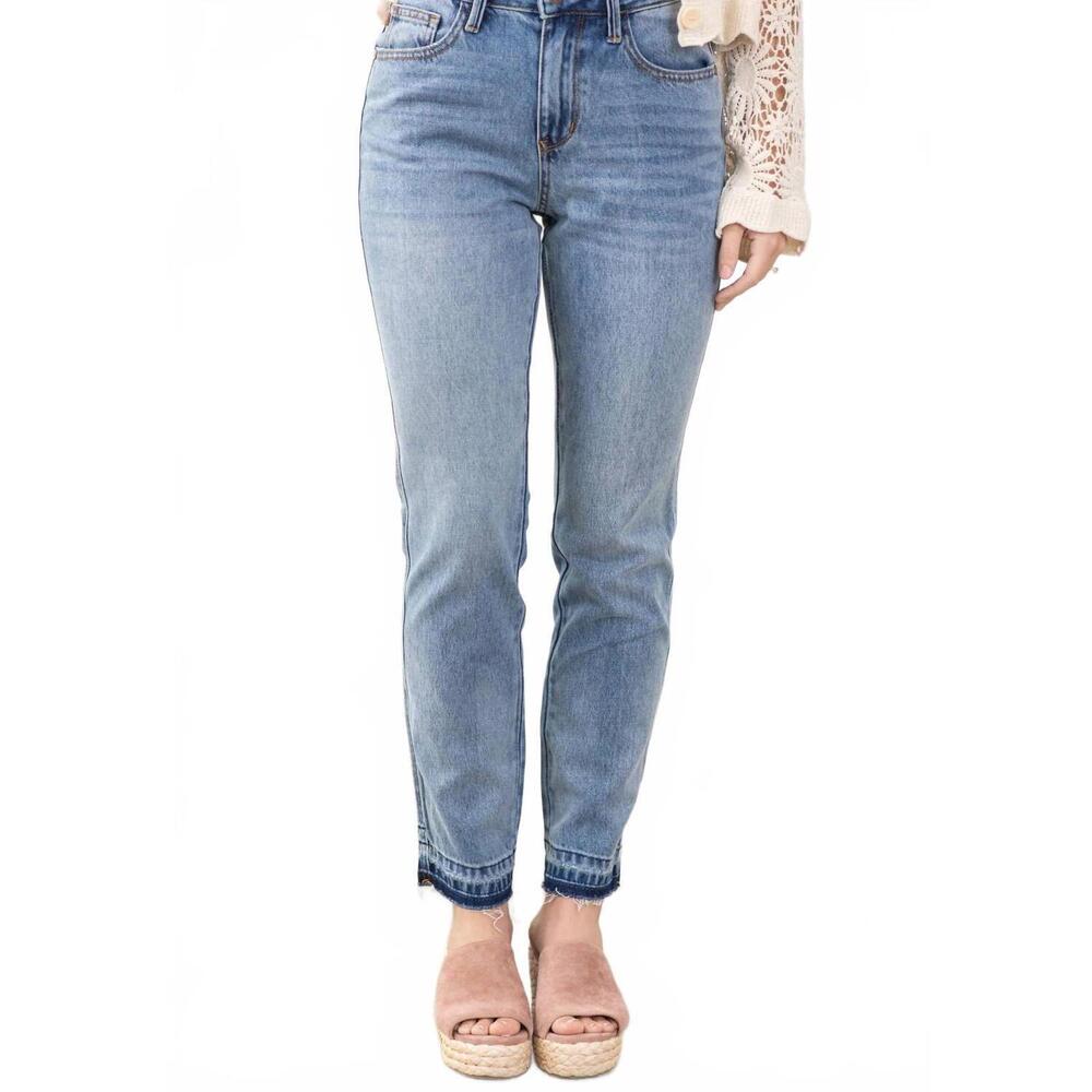 NEW JUDY BLUE boyfriend fit jeans in mid wash